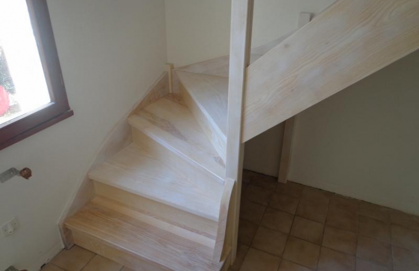 escalier frêne blanchi